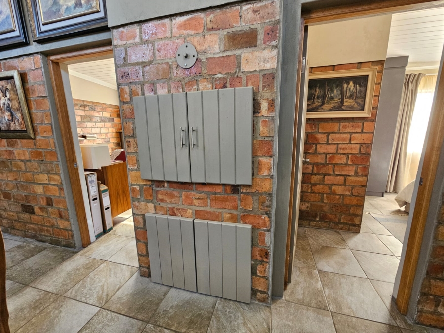 3 Bedroom Property for Sale in Stilbaai Wes Western Cape